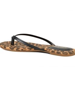 Nine West Flats Bossy Flat Thong Sandals 10 Nine West Flats Bossy Flat Thong Sandals