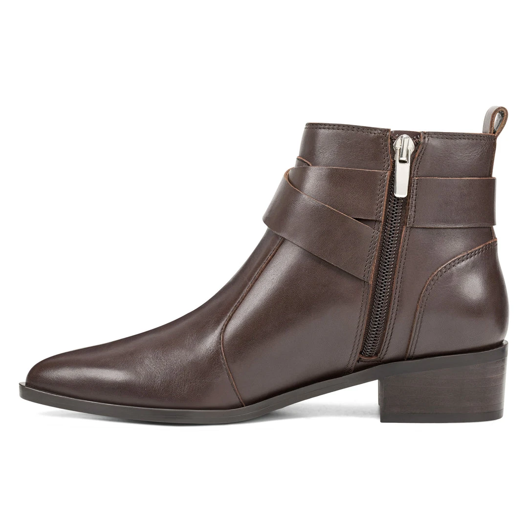 Nine West Collin Booties Boots & Booties 6 Nine West Collin Booties Boots & Booties
