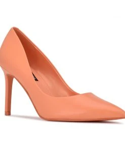 Nine West Ezra Pointy Toe Pumps Y2K Revival