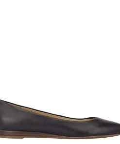 Nine West Ferdi 9x9 Pointy Toe Flats