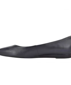 Nine West Ferdi 9x9 Pointy Toe Flats