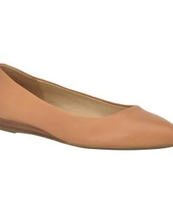 Nine West Ferdi 9x9 Pointy Toe Flats