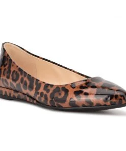 Nine West Ferdi 9x9 Pointy Toe Flats