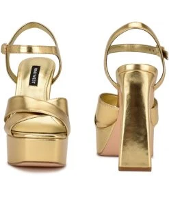 Nine West Glows Platform Sandals High Impact Platforms 10 Nine West Glows Platform Sandals High Impact Platforms