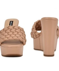 Nine West Kat Platform Slide Sandals 10 Nine West Kat Platform Slide Sandals