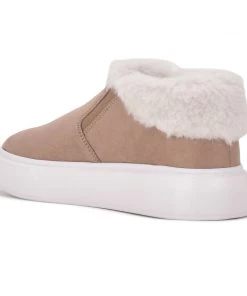 Nine West Klines Slip On Sneakers 9 Nine West Klines Slip On Sneakers