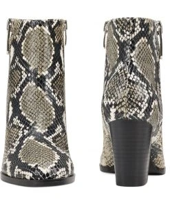 Nine West Niomi Round Toe Booties Boots & Booties 12 Nine West Niomi Round Toe Booties Boots & Booties