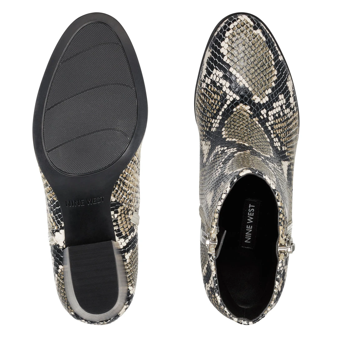 Nine West Niomi Round Toe Booties Boots & Booties 8 Nine West Niomi Round Toe Booties Boots & Booties