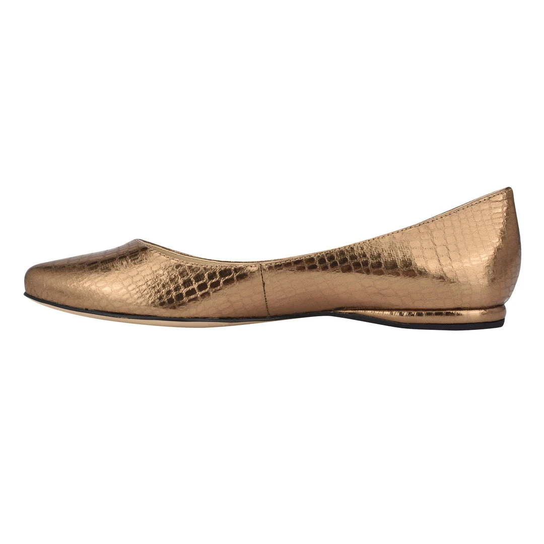 Nine West Speakup Almond Toe Flats 6 Nine West Speakup Almond Toe Flats
