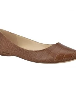 Nine West Speakup Almond Toe Flats 9 Nine West Speakup Almond Toe Flats